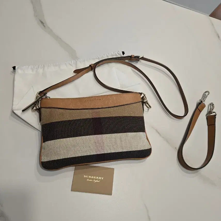 [BUNJANG] Burberry Peyton Crossbody Bag / 버버리 페이튼 크로스 백 정품
