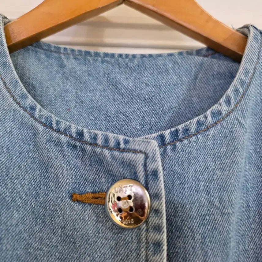 [SOLD OUT] 봄  요즘유행하는  디자인이쁜 청자켓  가슴단면56