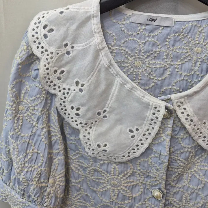 [BUNJANG] LeShop Lace Big Collar Blouse / LeShop 레이스 빅카라 블라우스