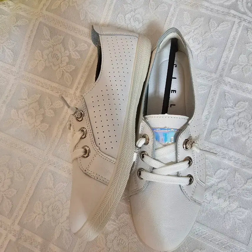 [SOLD OUT] ELLE 엘르 여성 흰색 스니커즈 운동화