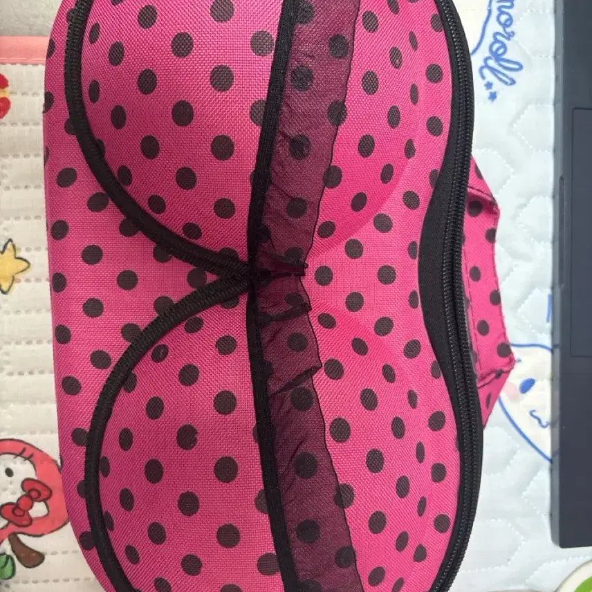 [BUNJANG] Pink Polka Dot Bra Shaped Pouch / 핑크색 도트 브라 모양 파우치