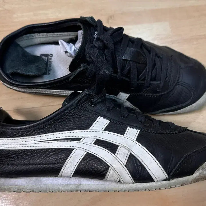 [BUNJANG] Onitsuka Tiger Mexico 66 Black-White Sneakers / 오니츠카타이거 멕시코66 블랙-화이트 230