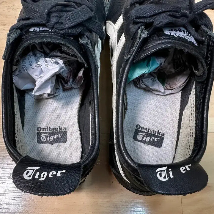 [BUNJANG] Onitsuka Tiger Mexico 66 Black-White Sneakers / 오니츠카타이거 멕시코66 블랙-화이트 230