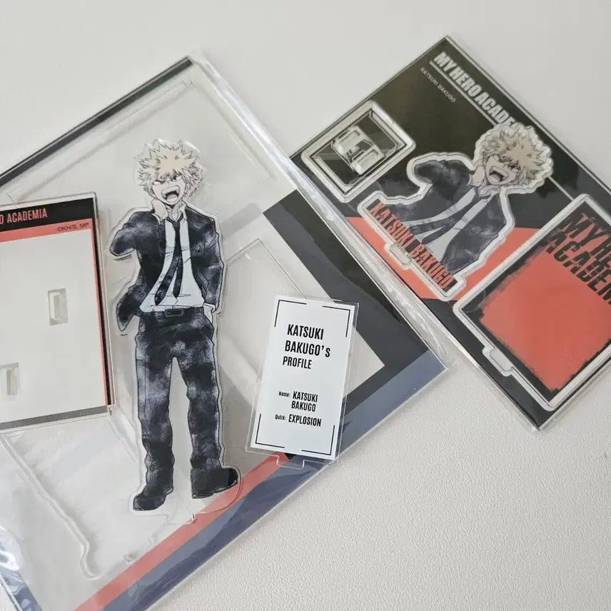 [BUNJANG] My Hero Academia Katsuki Bakugo Suit Acrylic Stand Set (Full Body &amp; Upper Body) / 히로아카 나히아 바쿠고 정장 수채화 아크릴스탠드 세트 전신상반신