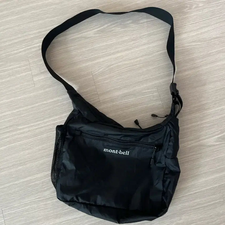 [SOLD OUT] 몽벨 포켓터블 라이트 숄더백 S