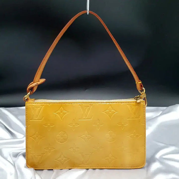 [BUNJANG] Louis Vuitton Vernis Pouch Shoulder Bag / 루이비통 베르니 파우치 숄더백 중고 가방 은피아노