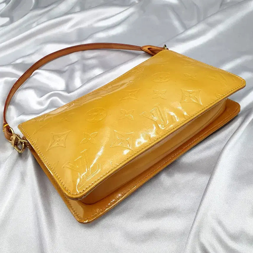 [BUNJANG] Louis Vuitton Vernis Pouch Shoulder Bag / 루이비통 베르니 파우치 숄더백 중고 가방 은피아노