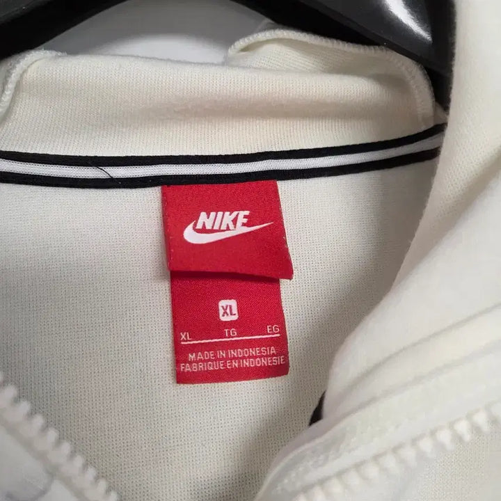 [SOLD OUT] 나이키 집업