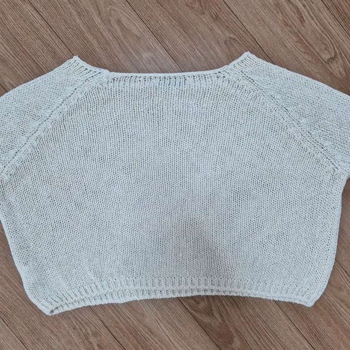 [SOLD OUT] 망고매니플리즈 네프 린넨 니트 neff linen knit 크롭