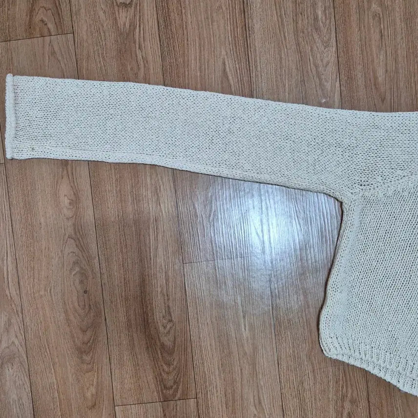 [SOLD OUT] 망고매니플리즈 네프 린넨 니트 neff linen knit 크롭