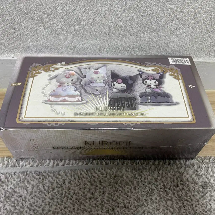 [SOLD OUT] 미니소 산리오 쿠로미 데이라이트 피규어 풀박 판매