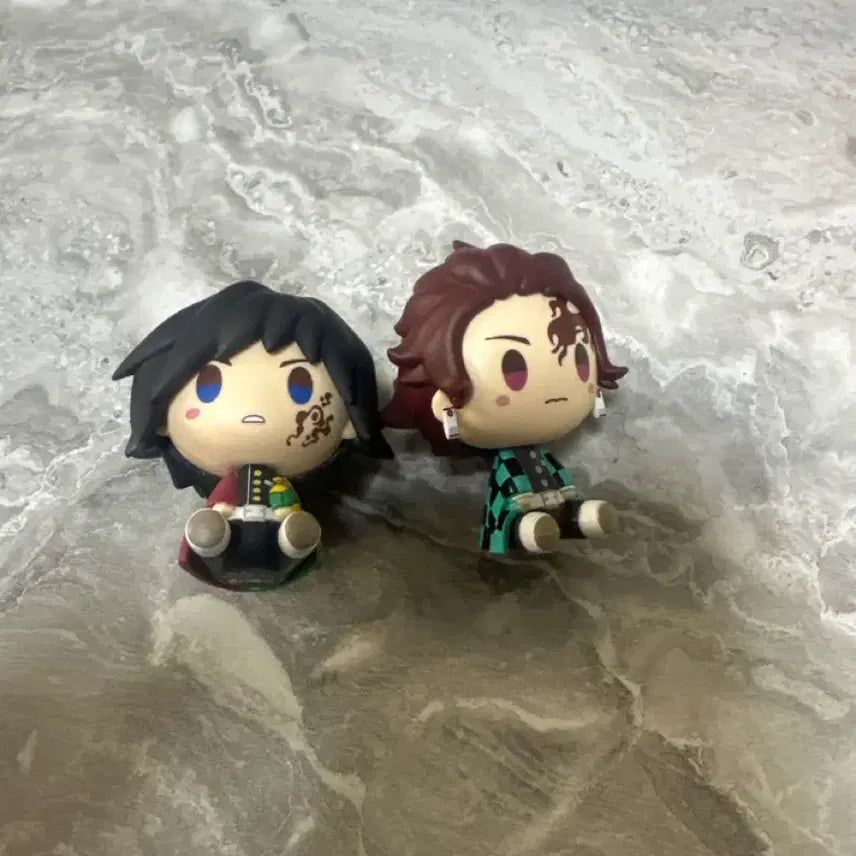 [BUNJANG] Demon Slayer Tanjiro Giyu Figure / 귀멸의칼날 D상 초코초코 탄지로 기유