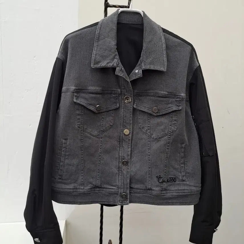 [BUNJANG] Maxmaro Denim Color Block Jumper / 막스마리오 데님배색 점퍼 66