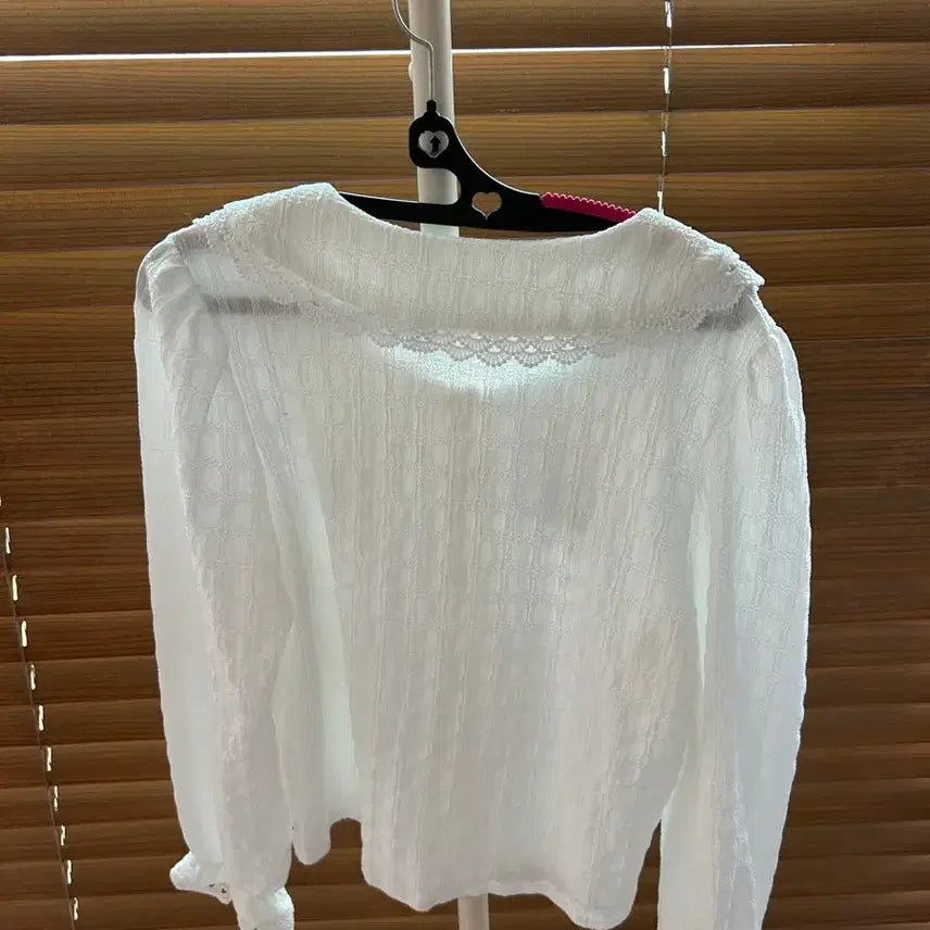 [BUNJANG] White Lace Collar Blouse / 화이트 레이스 카라 블라우스