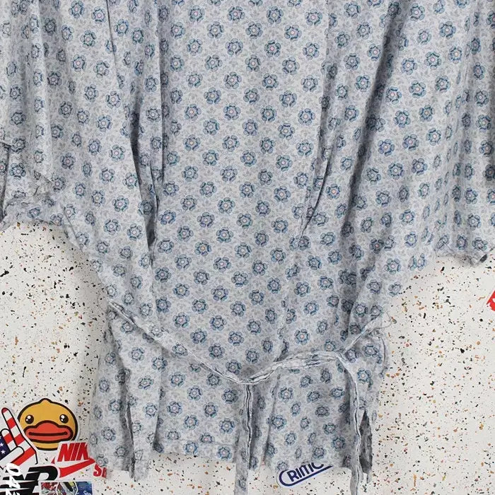 [SOLD OUT] 여성S/ 써스데이아일랜드 뒷밴딩 잔꽃 블라우스