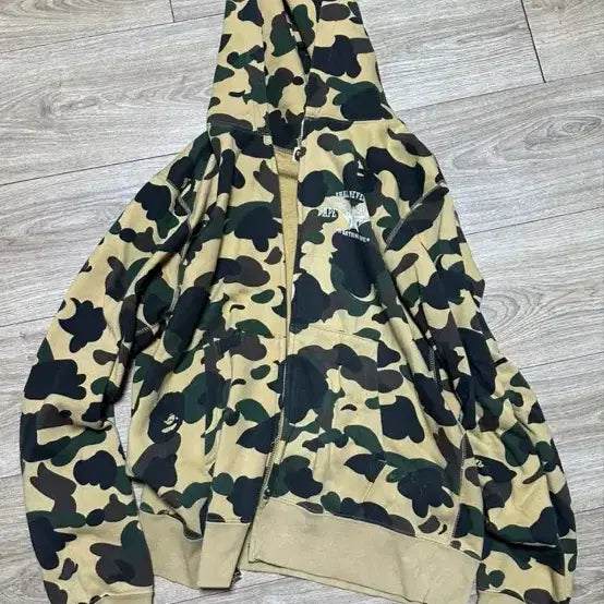 [SOLD OUT] BAPE 베이프 카모 후드집업