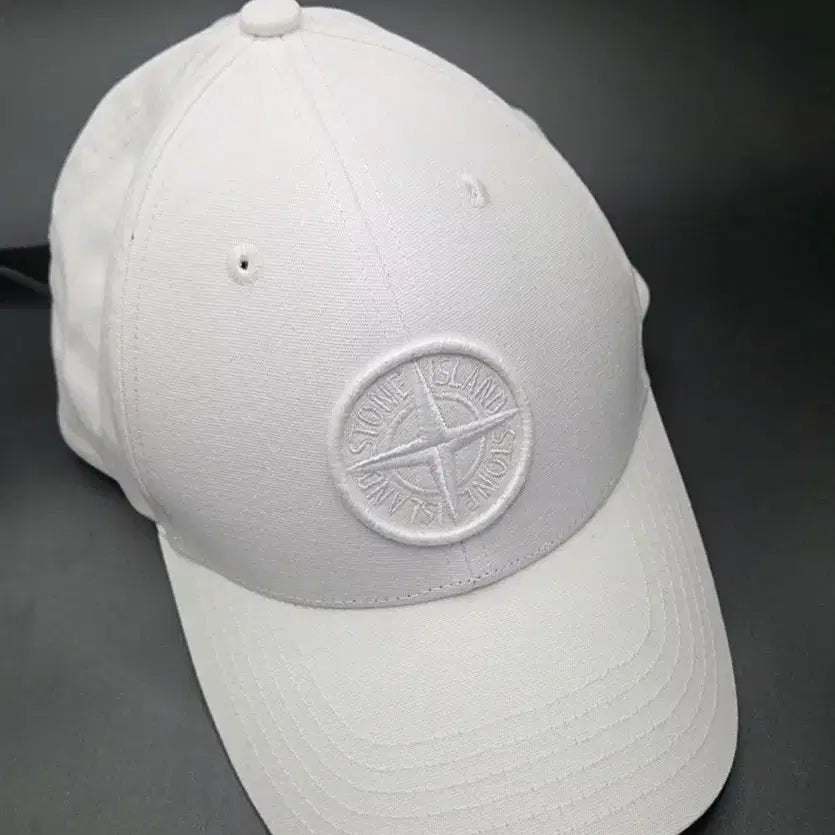 [BUNJANG] Stone Island White Cotton Logo Patch Ball Cap / 스톤아일랜드 볼캡 <새상품>