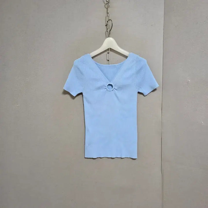 [BUNJANG] Sandro Sky Blue V-neck Knit Top / 산드로 하늘색 브이넥 니트 1   n4359