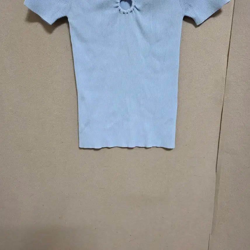 [BUNJANG] Sandro Sky Blue V-neck Knit Top / 산드로 하늘색 브이넥 니트 1   n4359