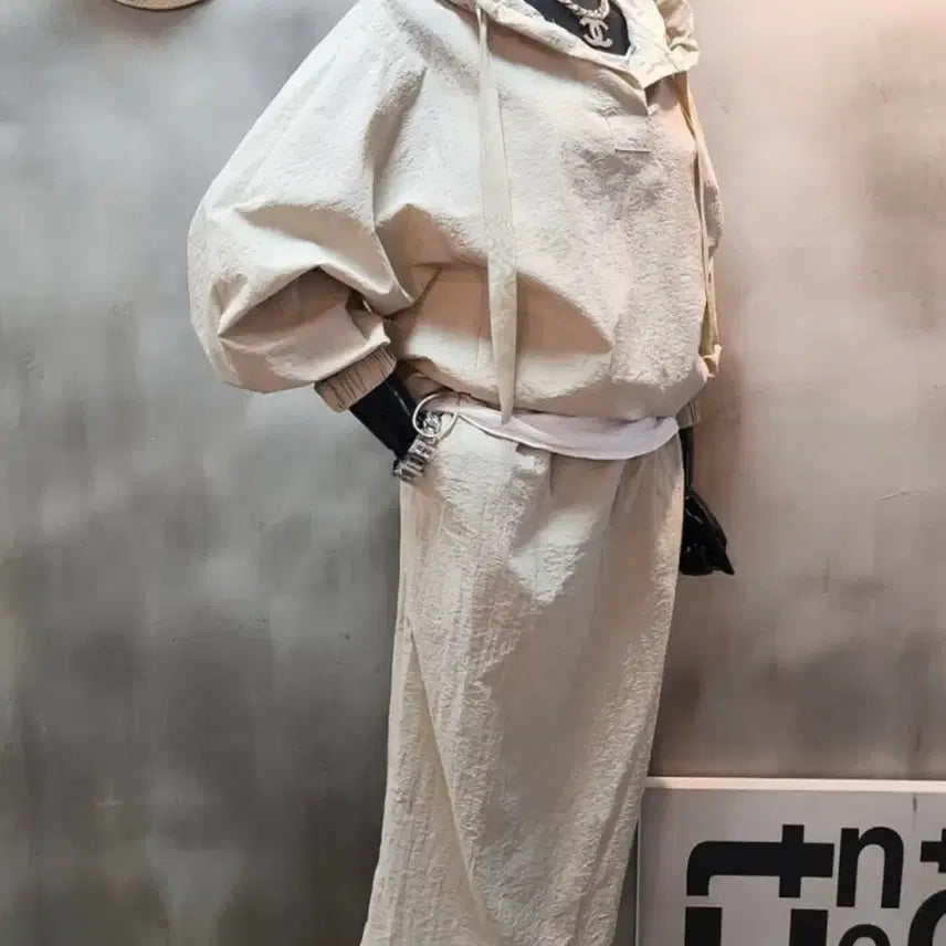 [SOLD OUT] 아노락 베이지 후드 티셔츠 스커트 상하세트