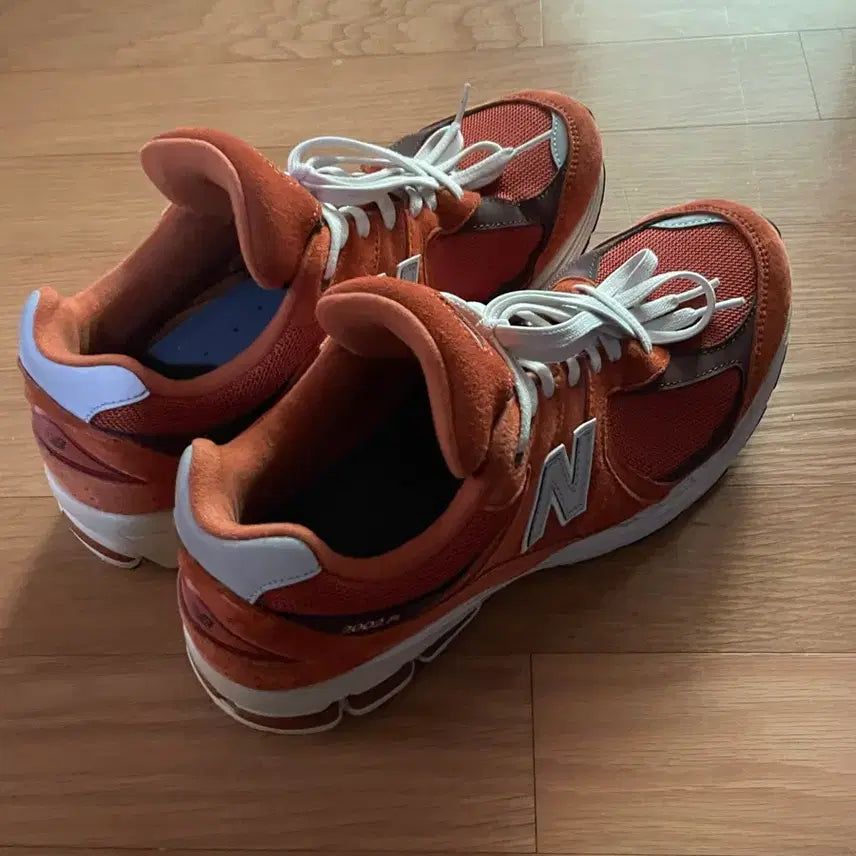 [BUNJANG] New Balance 2002R Rust Oxide Sneakers / 뉴발란스 2002R 러스트 옥사이드 290