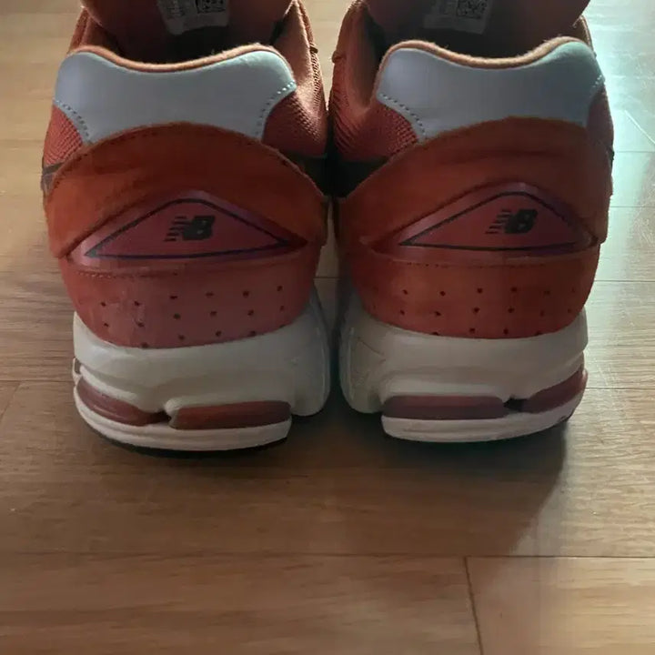 [BUNJANG] New Balance 2002R Rust Oxide Sneakers / 뉴발란스 2002R 러스트 옥사이드 290