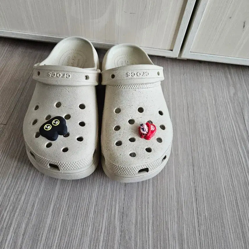 [BUNJANG] Crocs Sandals W7 / 크록스 샌들 W7