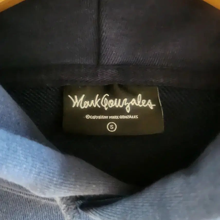 [BUNJANG] Mark Gonzales Navy Hoodie / 마크 곤잘레스 네이비 후드티