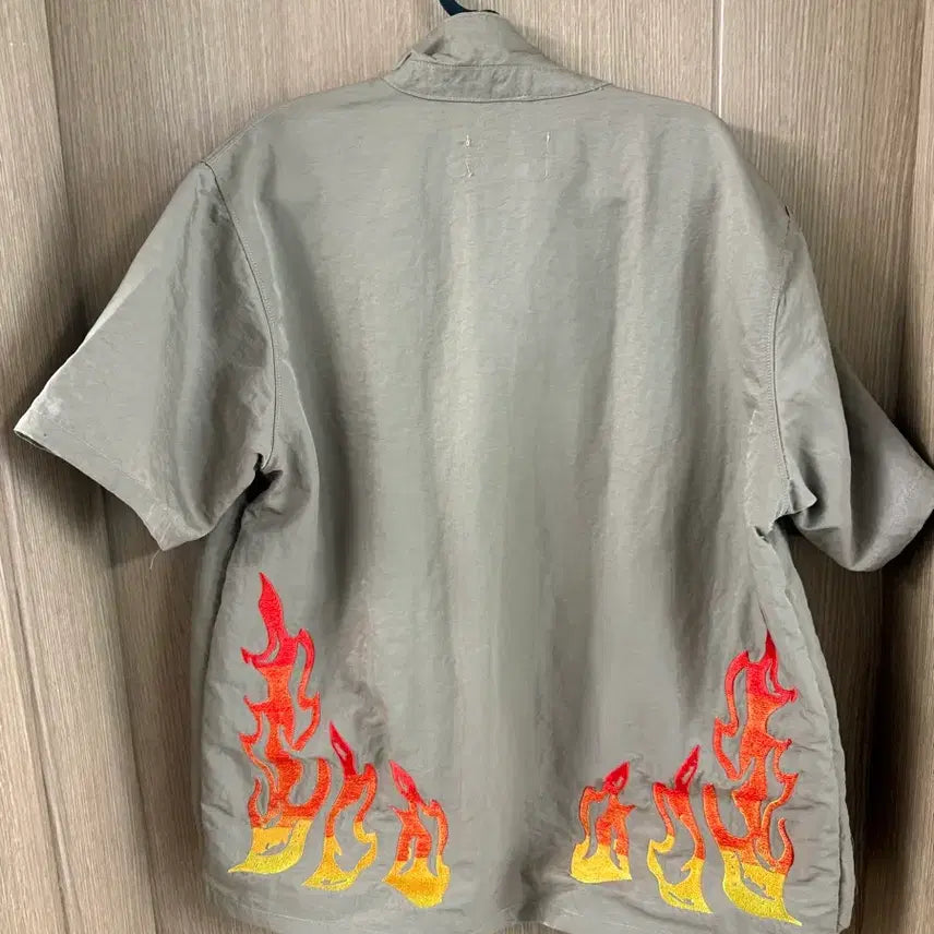 [BUNJANG] Nike Travis Scott Shirt XL / (XL)나이키조던 트래비스 스캇 셔츠 팝니다