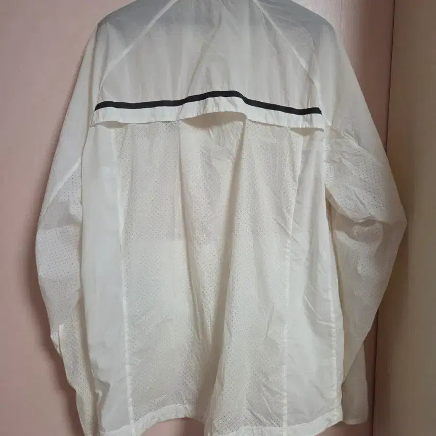 [SOLD OUT] 코오롱 화이트 바람막이 자켓