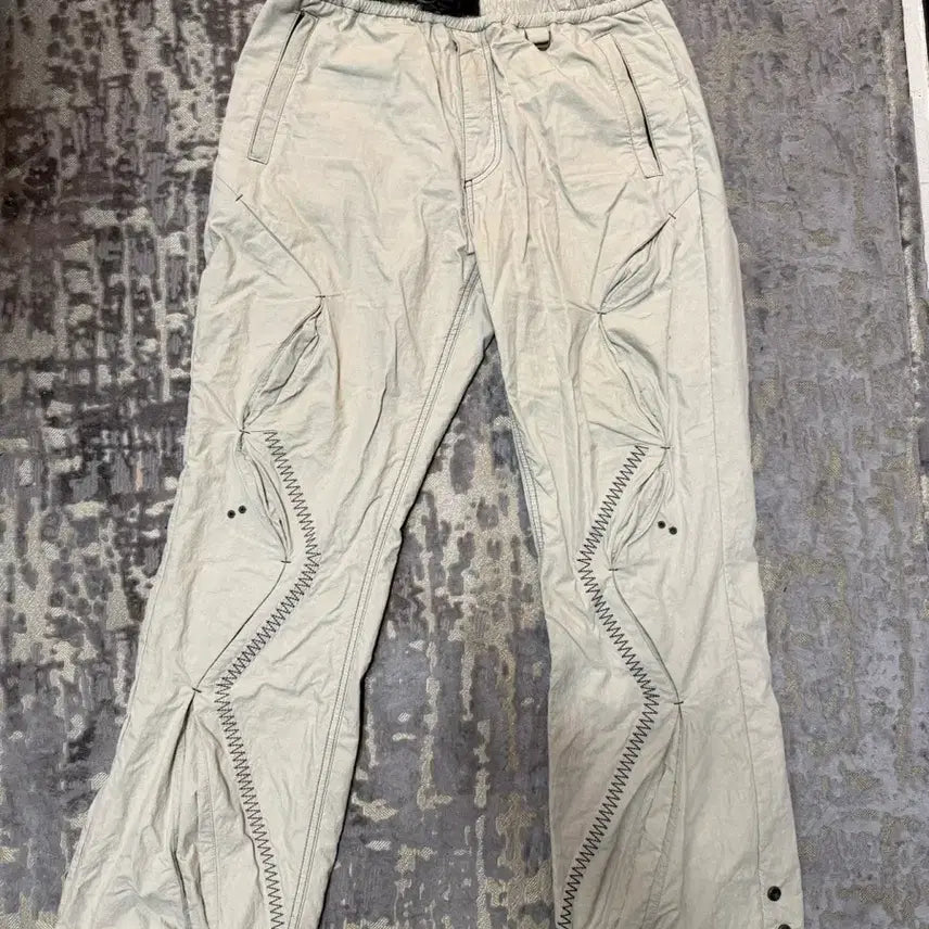 [BUNJANG] Aop Curved Pants Stone Color / Aop 바텍 커브드 팬츠