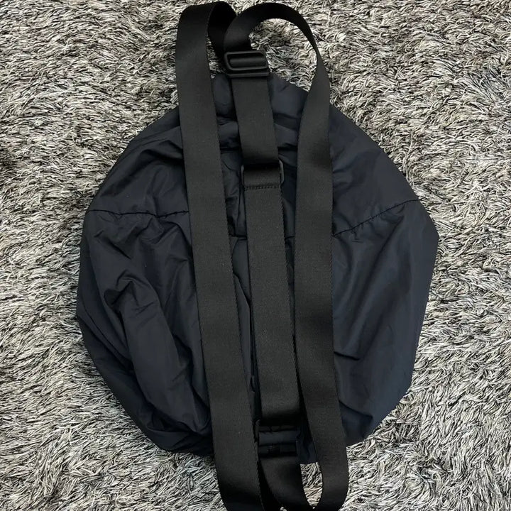 [BUNJANG] COS Sling Bag / COS 슬링백