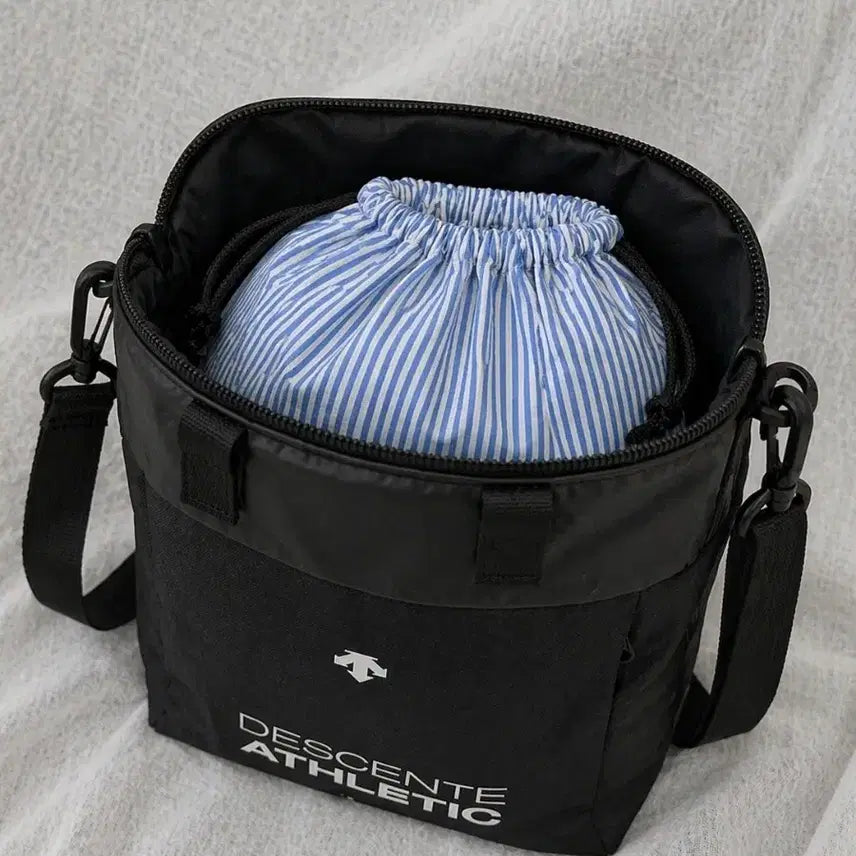 [BUNJANG] Descente Athletic Backpack Set / 데상트 애슬레틱 백팩 + 보조가방(신주머니)세트