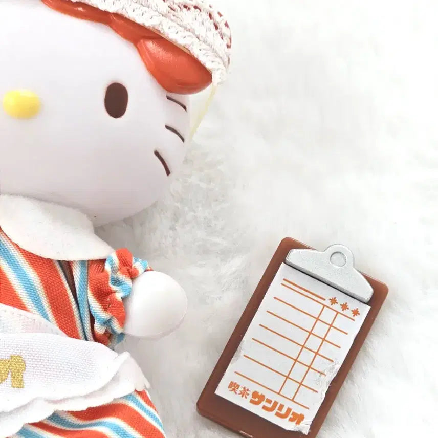 [BUNJANG] Sanrio Kissaten Cafe Hello Kitty Sofubi Figure / 산리오 킷사 산리오카페 헬로키티 소프비 피규어