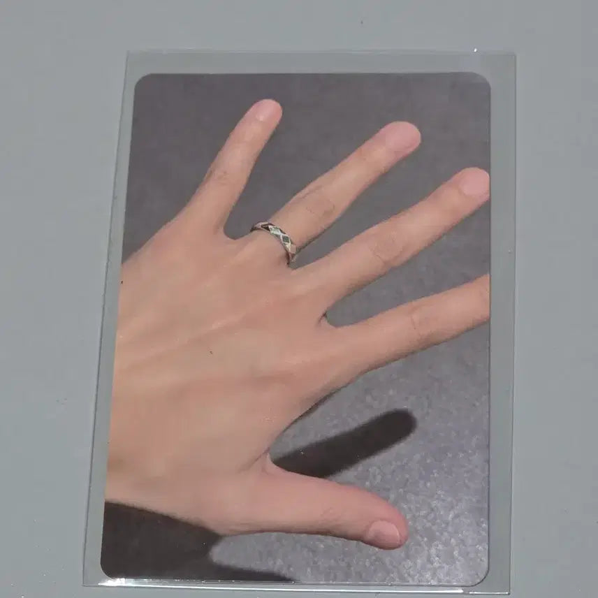 [SOLD OUT] 엑소 디오 도경수 반지 포카 REVERXE 팝업
