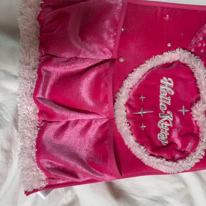 [BUNJANG] Hello Kitty Velvet Wall Hanging Y2k Decor / 고전키티 벨벳 벽걸이 갸루 Y2k