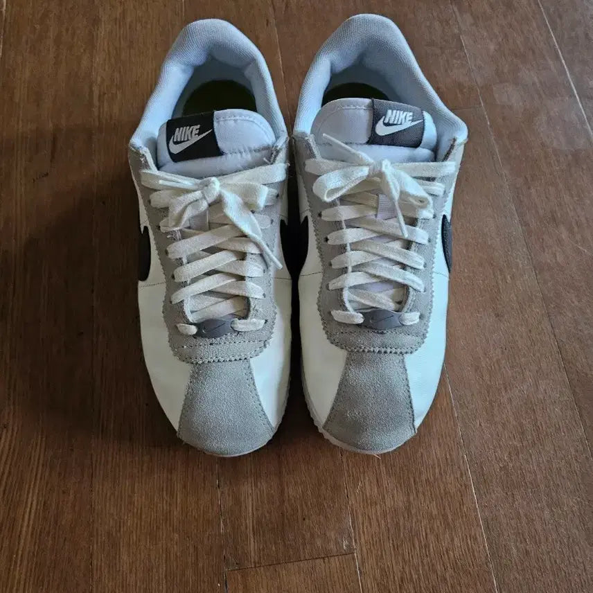 [BUNJANG] Nike Cortez Kkachi Edition Sneakers / 나이키 코르테즈  까치 에디션 250