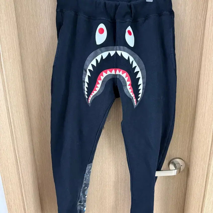[BUNJANG] BAPE Shark Space Sweatpants / (M)베이프 샤크 스페이스 스웻팬츠 팝니다