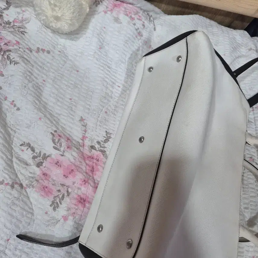 [SOLD OUT] MCM 화이트 블랙 숄더백 토트백