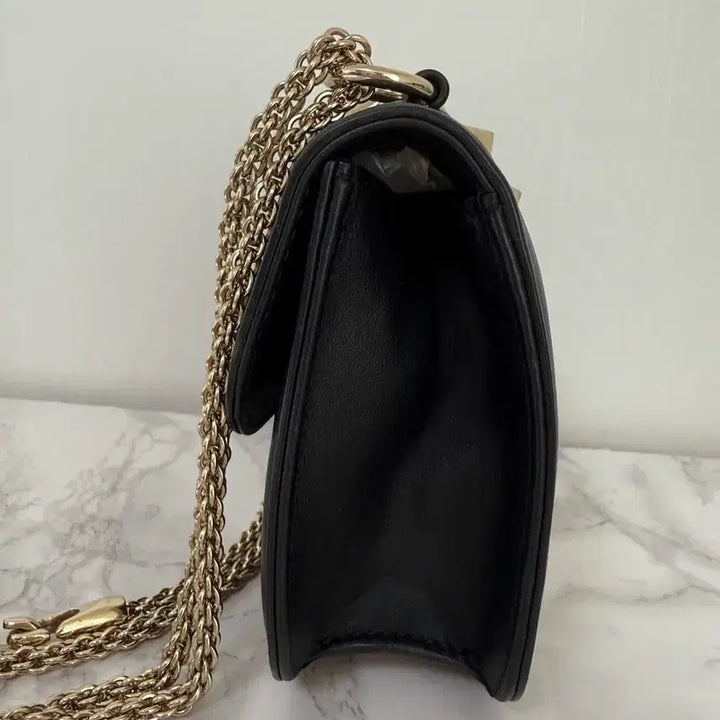 [BUNJANG] Valentino Rockstud Chain Bag Black / 발렌티노 락스터드 체인백 블랙