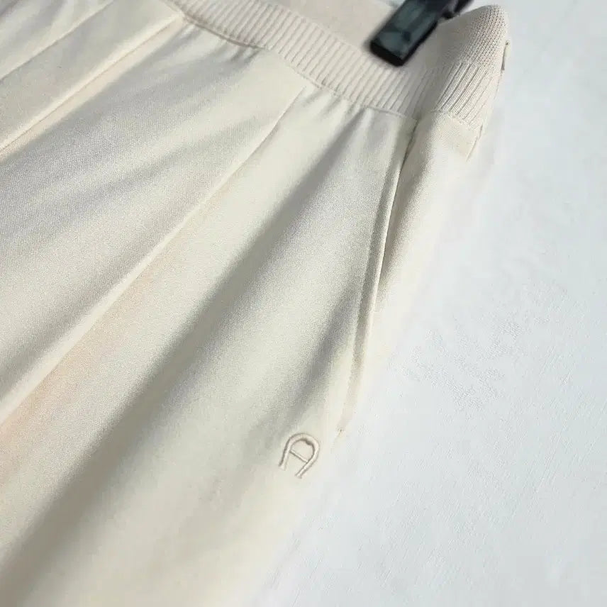 [BUNJANG] Aigner Ivory Wide Pants / 아이그너AIGNER 아이보리 와이드 팬츠 30
