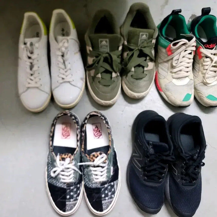[BUNJANG] Assorted 280mm Sneakers (Vans/Adidas/New Balance) / 280사이즈 신발 모음(반스/아디다스/뉴발란스)