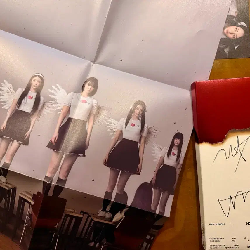 [BUNJANG] Le Sserafim UNFORGIVEN Signed Album / 르세라핌 사인 UNFORGIVEN 친필 싸인 앨범