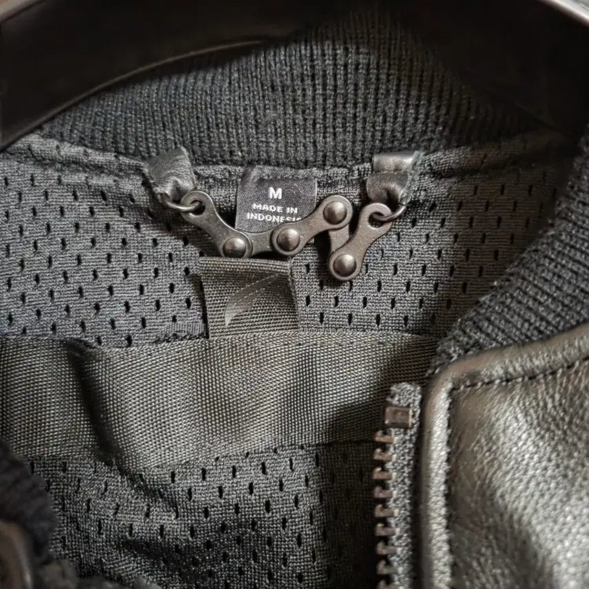 [SOLD OUT] ENGINEHAWK 블랙 양가죽 봄버 자켓