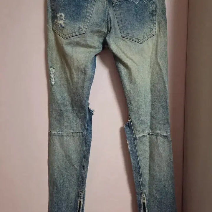 [SOLD OUT] 피어오브갓 디스트로이드 데님 청바지