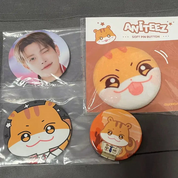 [BUNJANG] ATEEZ Hongjoong Jjoongrami Pop-up Malang Pin Badge Bundle Set / 일괄)에이티즈 홍중 쭝라미 팝업 말랑핀뱃지
