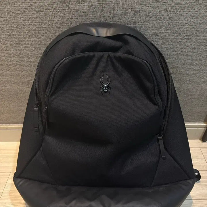 [BUNJANG] Spider Black Backpack / 스파이더 블랙 백팩 가방