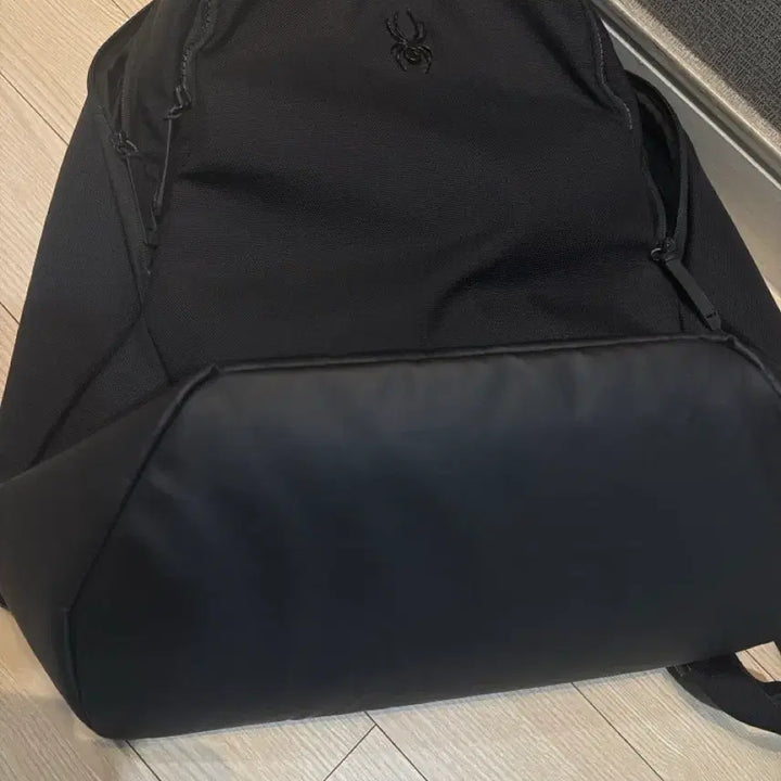 [BUNJANG] Spider Black Backpack / 스파이더 블랙 백팩 가방