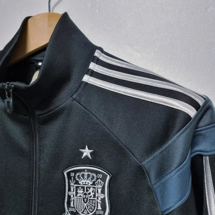 [BUNJANG] Adidas Spain Anthem Track Top Jacket / 남성 레어 아디다스 스페인 앤섬 검정 트랙탑 져지 저지 트레이닝복 축구복