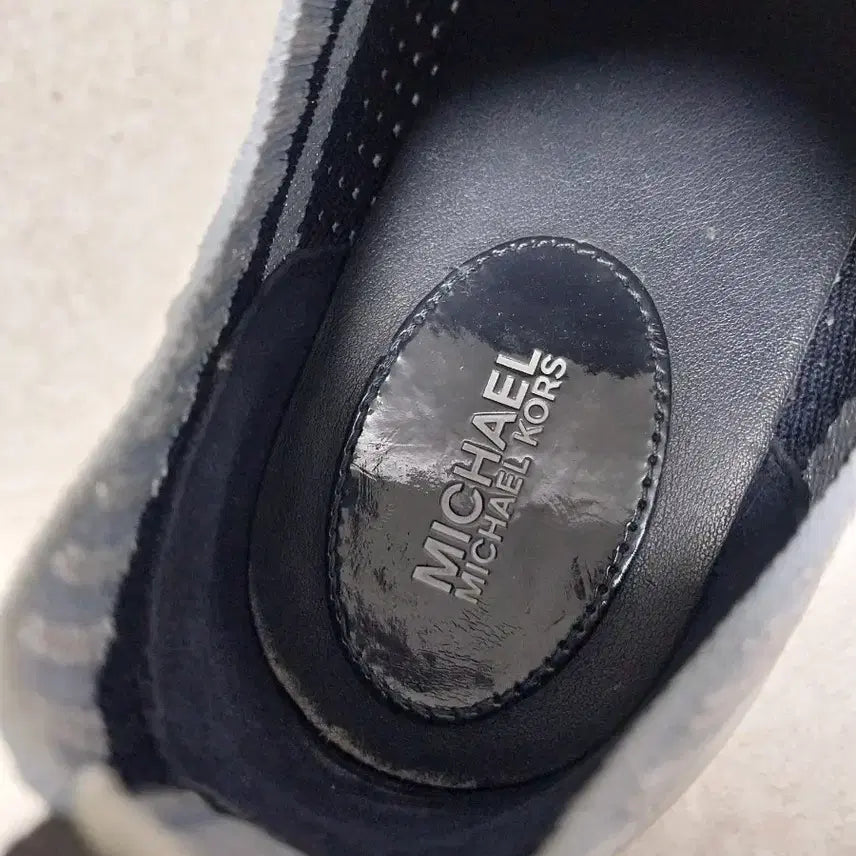 [BUNJANG] Michael Kors Sneakers Navy/White 230 / 마이클코어스 스니커즈 네이비/화이트230